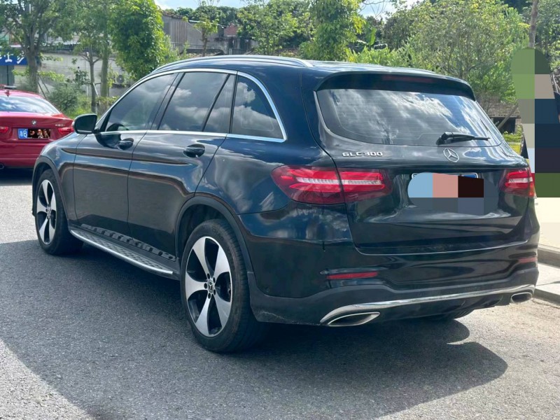 广州17年奔驰GLC9