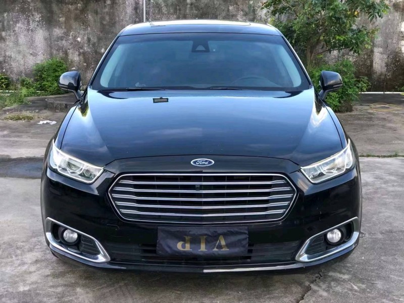 珠海17年福特金牛座1