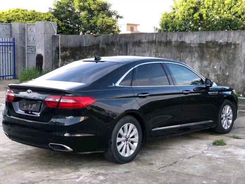 珠海17年福特金牛座5