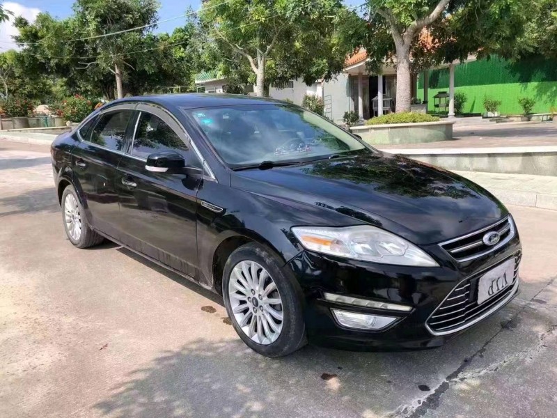 汕头13年福特蒙迪欧-致胜8