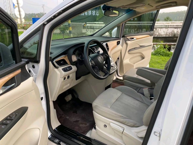 徐州19年别克GL83