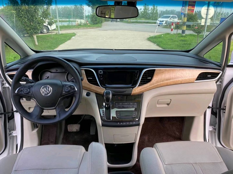 徐州19年别克GL84