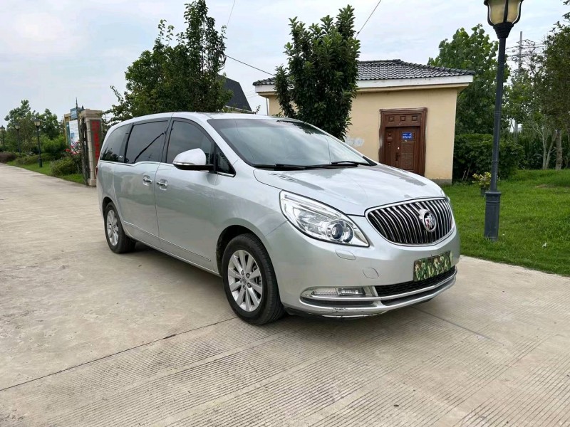 徐州16年别克GL82