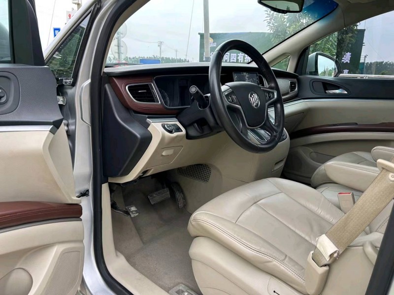 徐州16年别克GL83