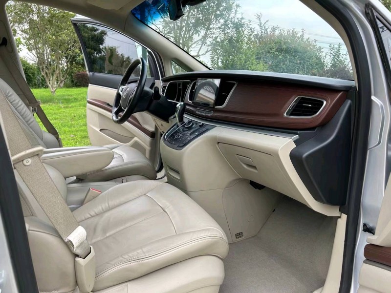 徐州16年别克GL85