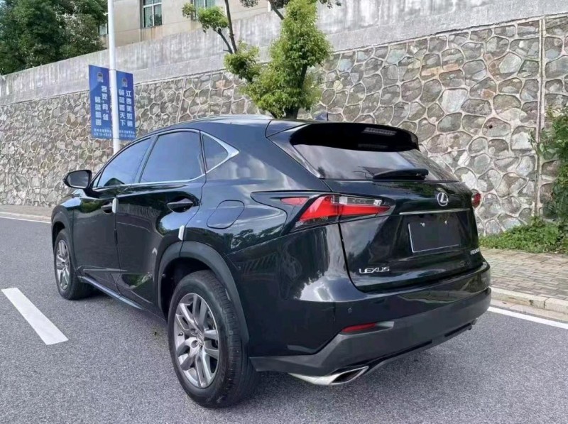 珠海15年雷克萨斯NX5