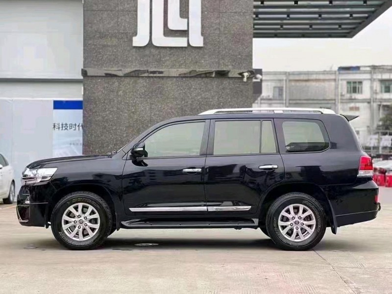 珠海17年丰田兰德酷路泽4