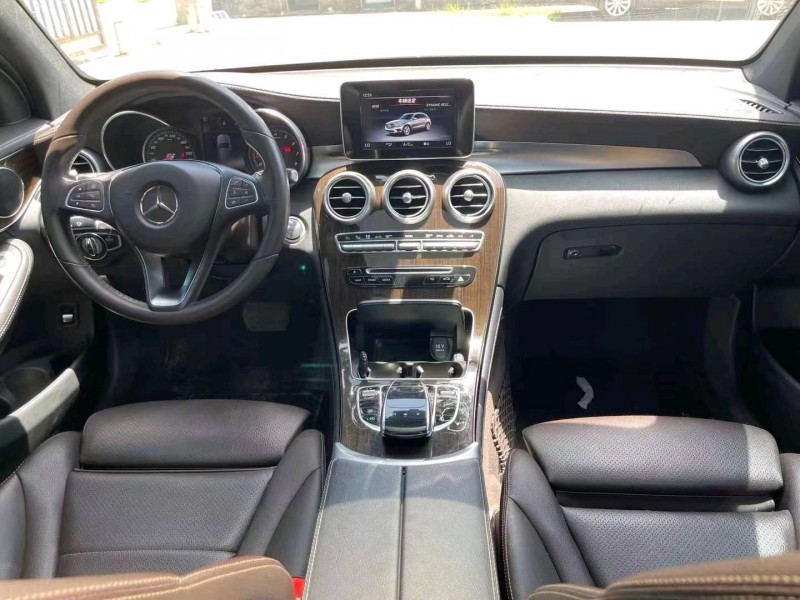 枣庄19年奔驰GLC6