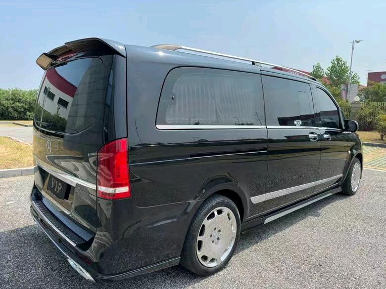 盐城17年奔驰威霆9