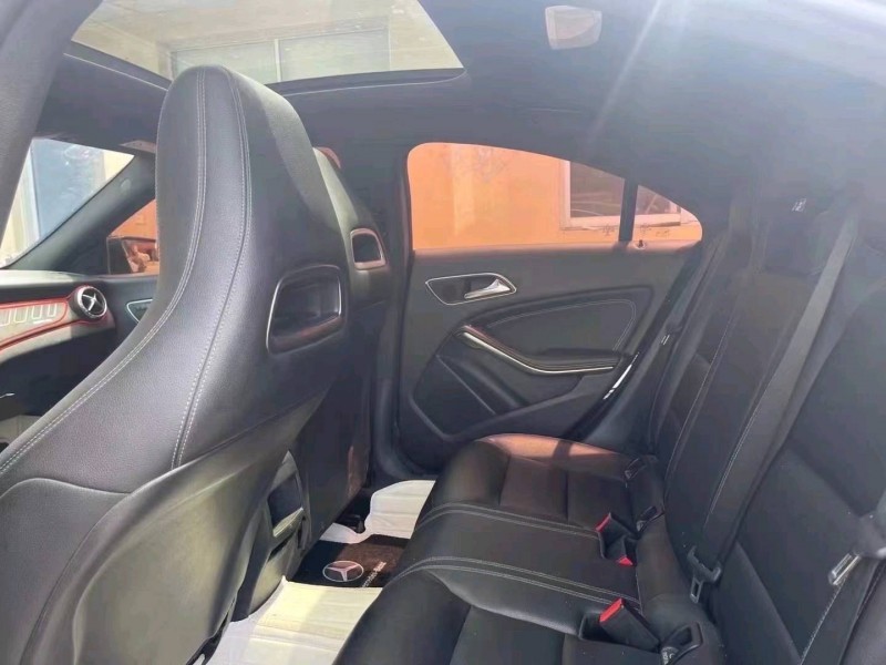 东营18年奔驰CLA6