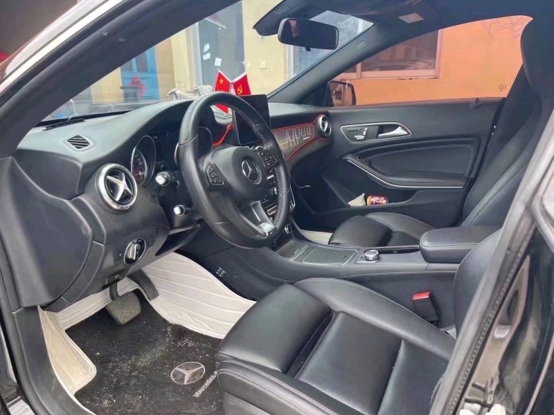 东营18年奔驰CLA9