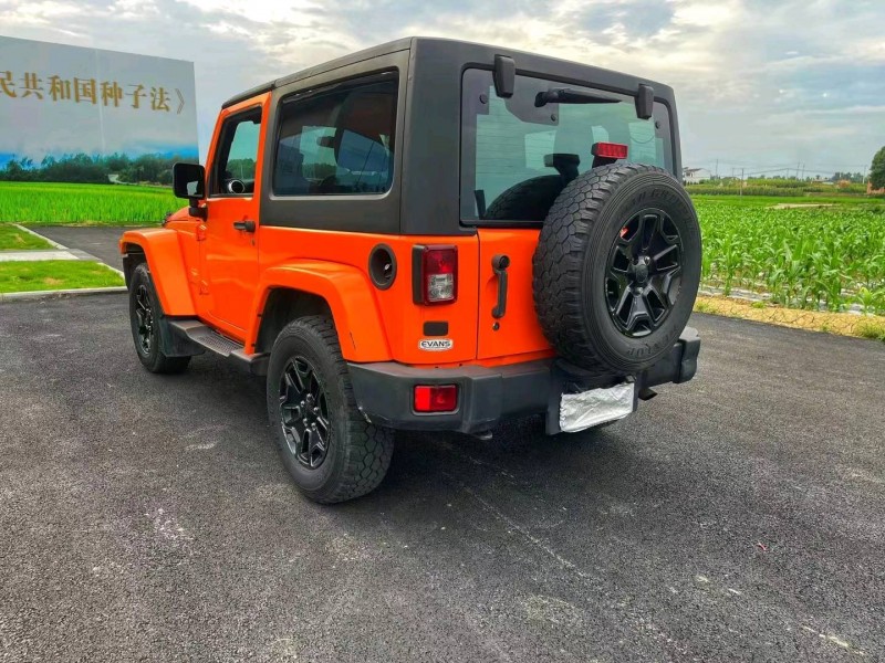 攀枝花13年Jeep牧馬人3