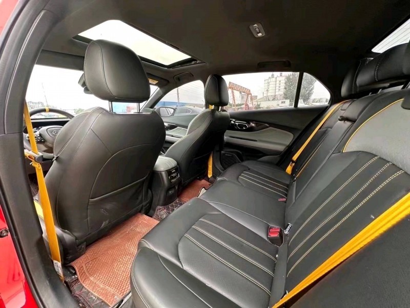 宜昌22年传祺影豹4