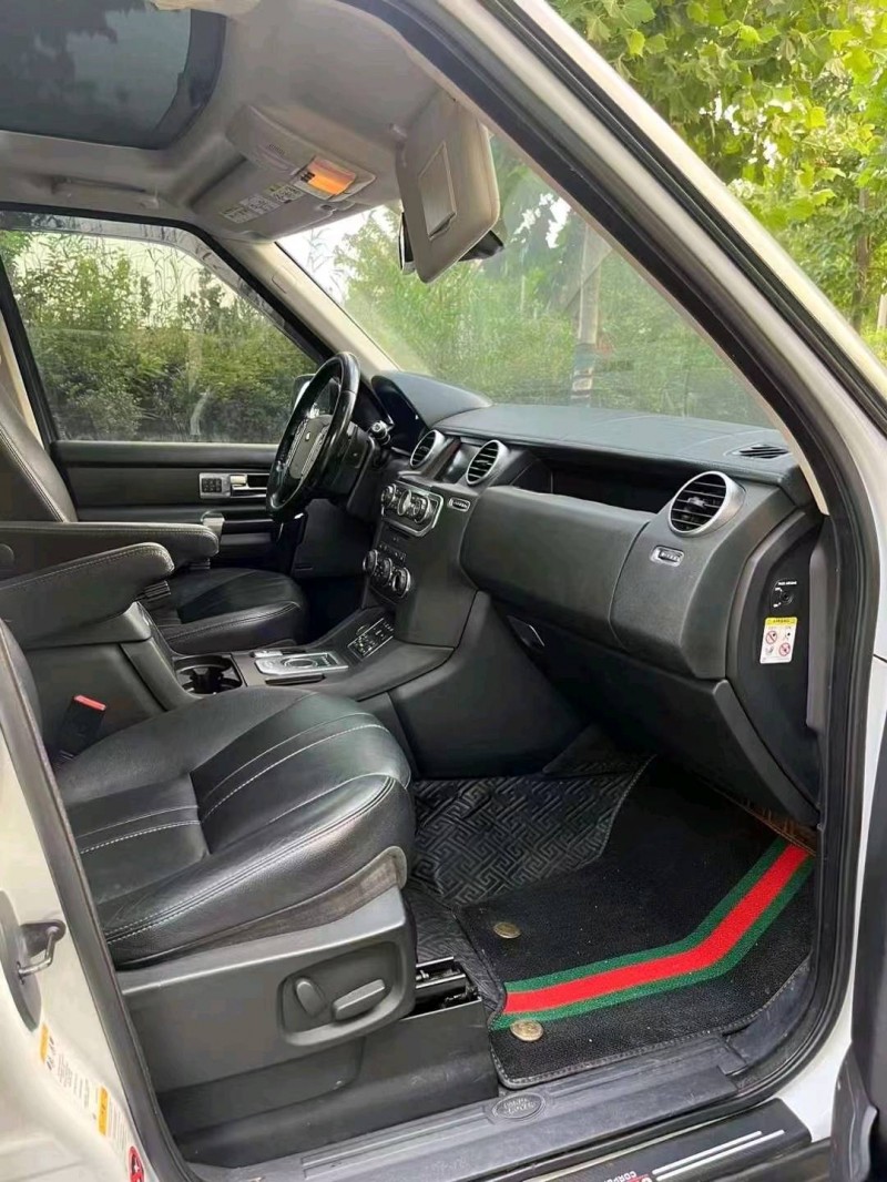 东营13年路虎发现8