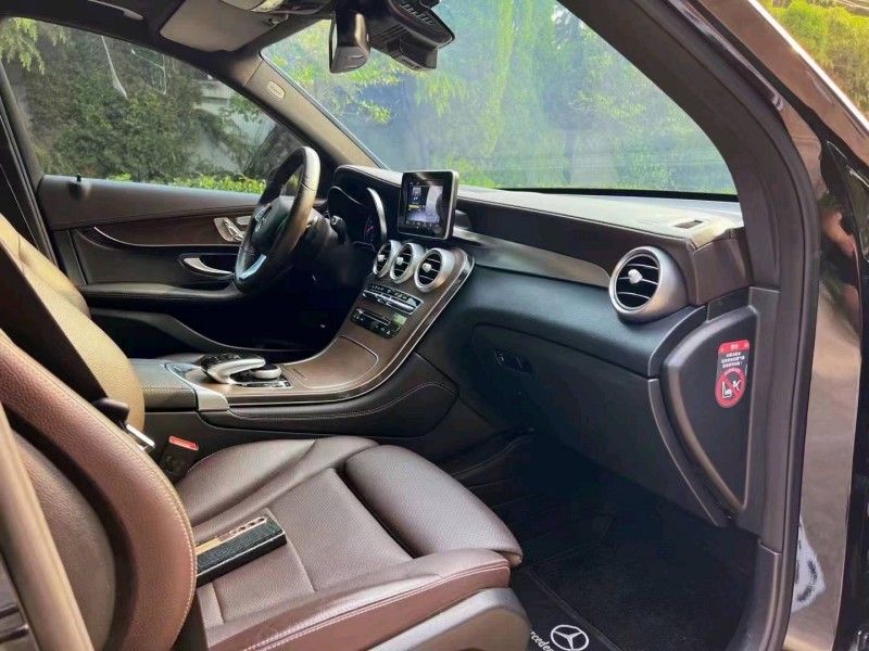 东营18年奔驰GLC4