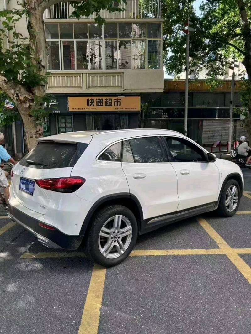 萍鄉22年奔馳GLA8