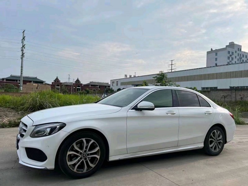 宜昌17年奔驰C3