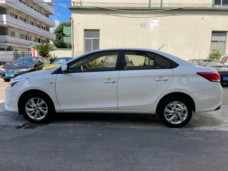 中山18年丰田YARiS L 致享3