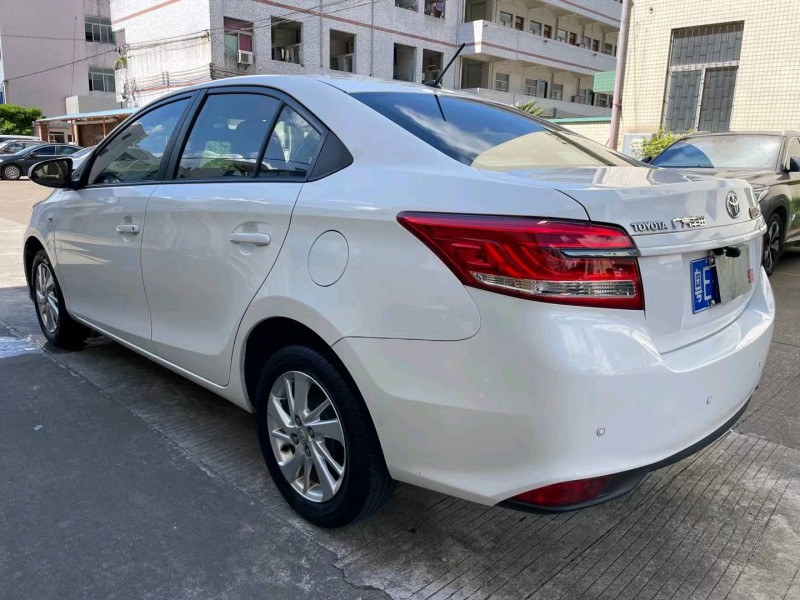 中山18年丰田YARiS L 致享5