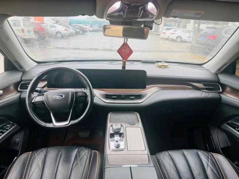 东莞21年福特领裕5