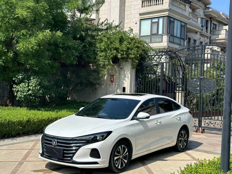 青島20年長安汽車逸動3