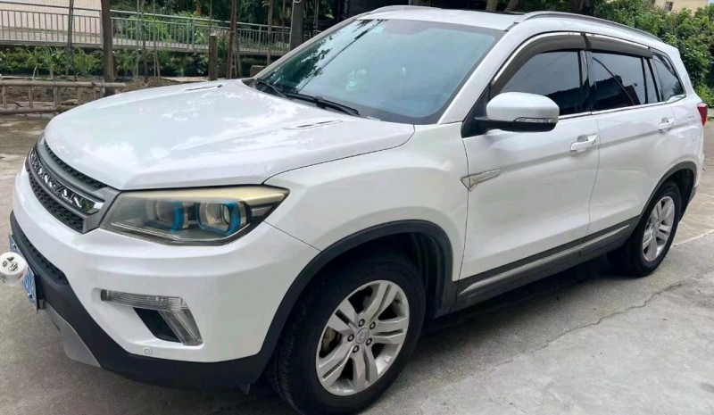 深圳16年長安汽車CS752