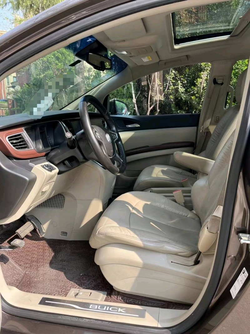 青岛15年别克GL84