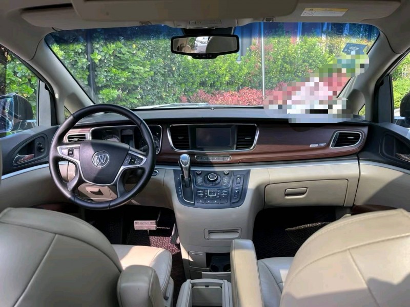 青岛15年别克GL86