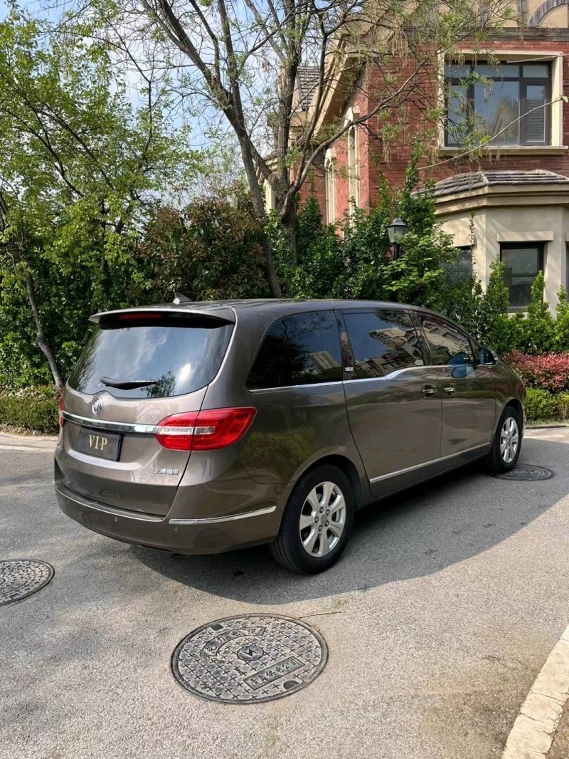 青岛15年别克GL87