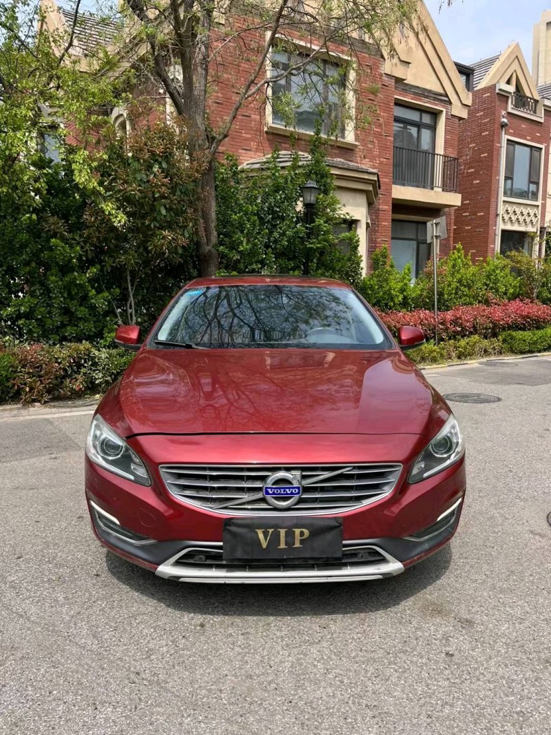 青岛15年沃尔沃S60L1