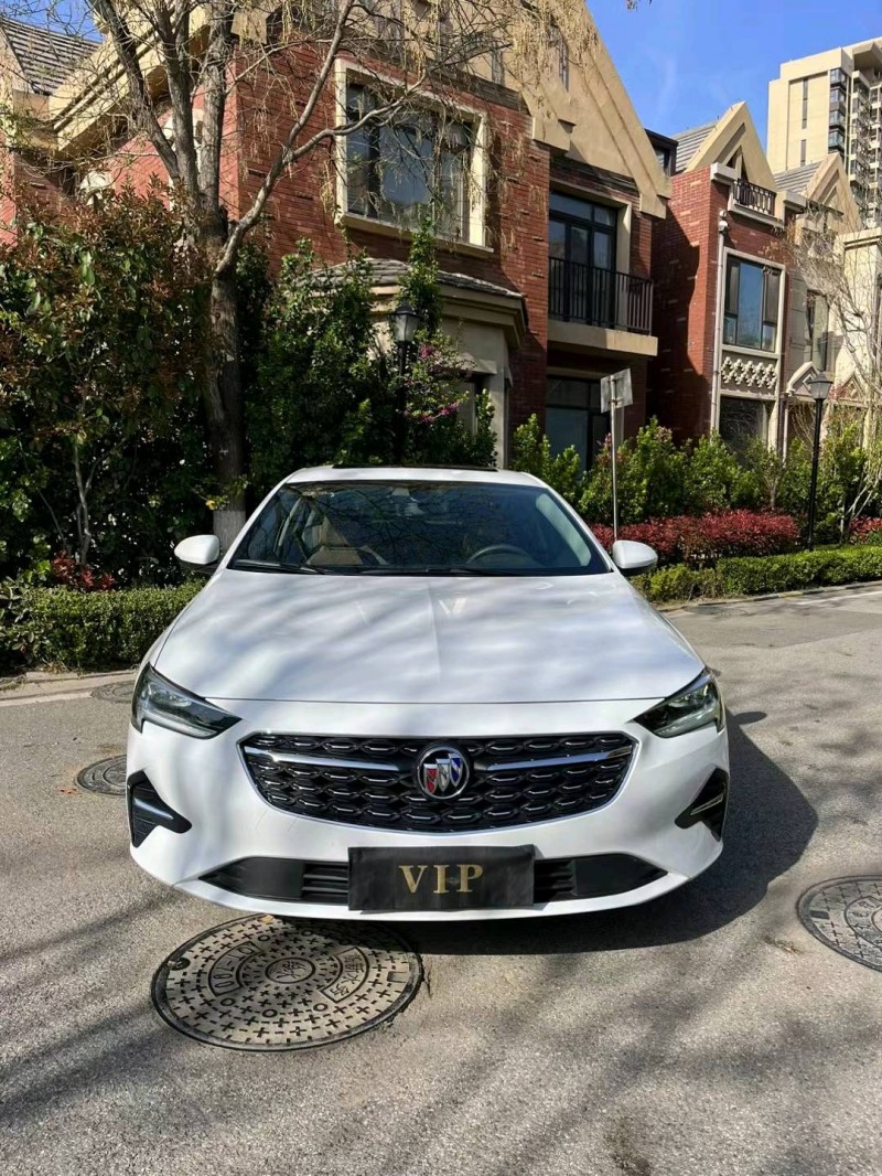 青岛22年别克君威1