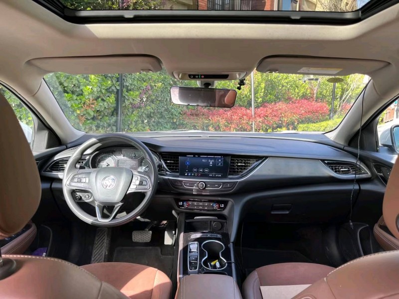 青岛22年别克君威6