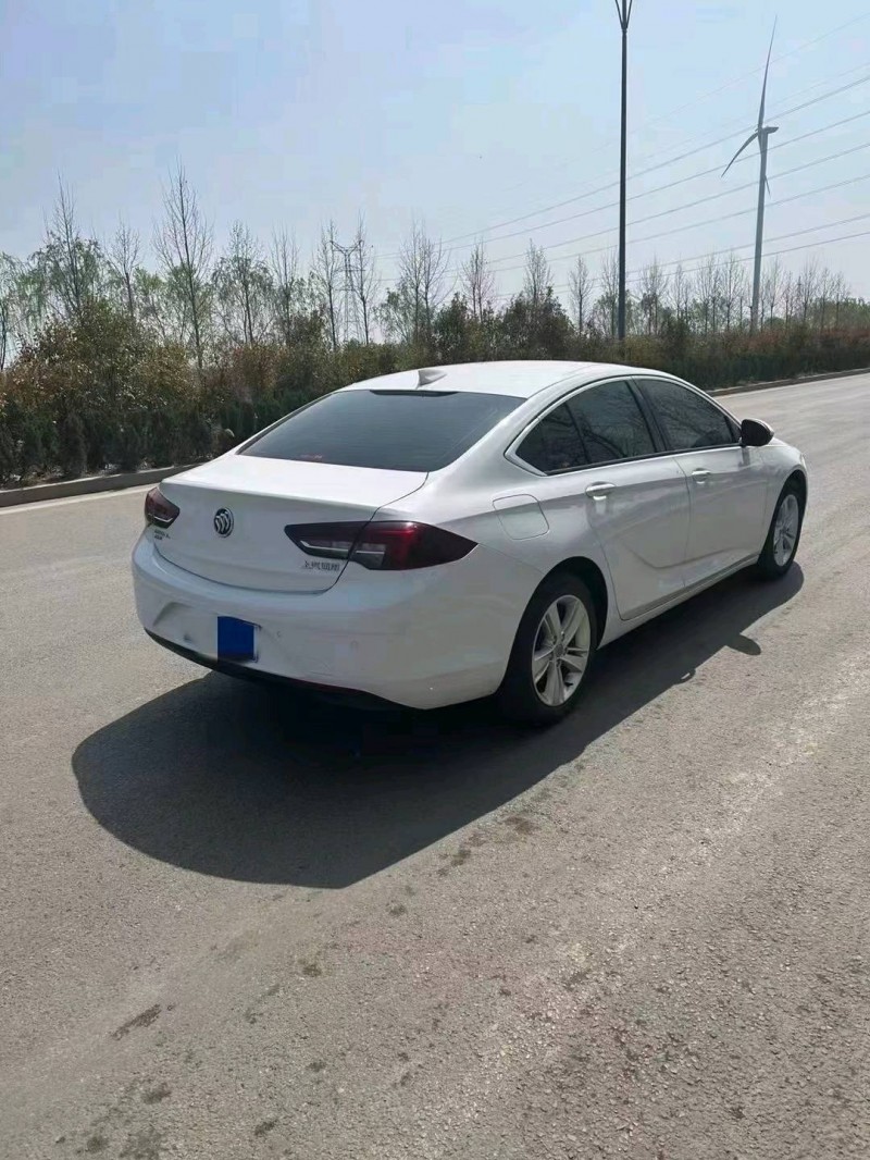 枣庄19年别克君威8