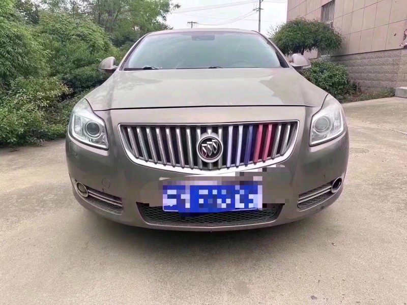 潍坊10年别克君威1