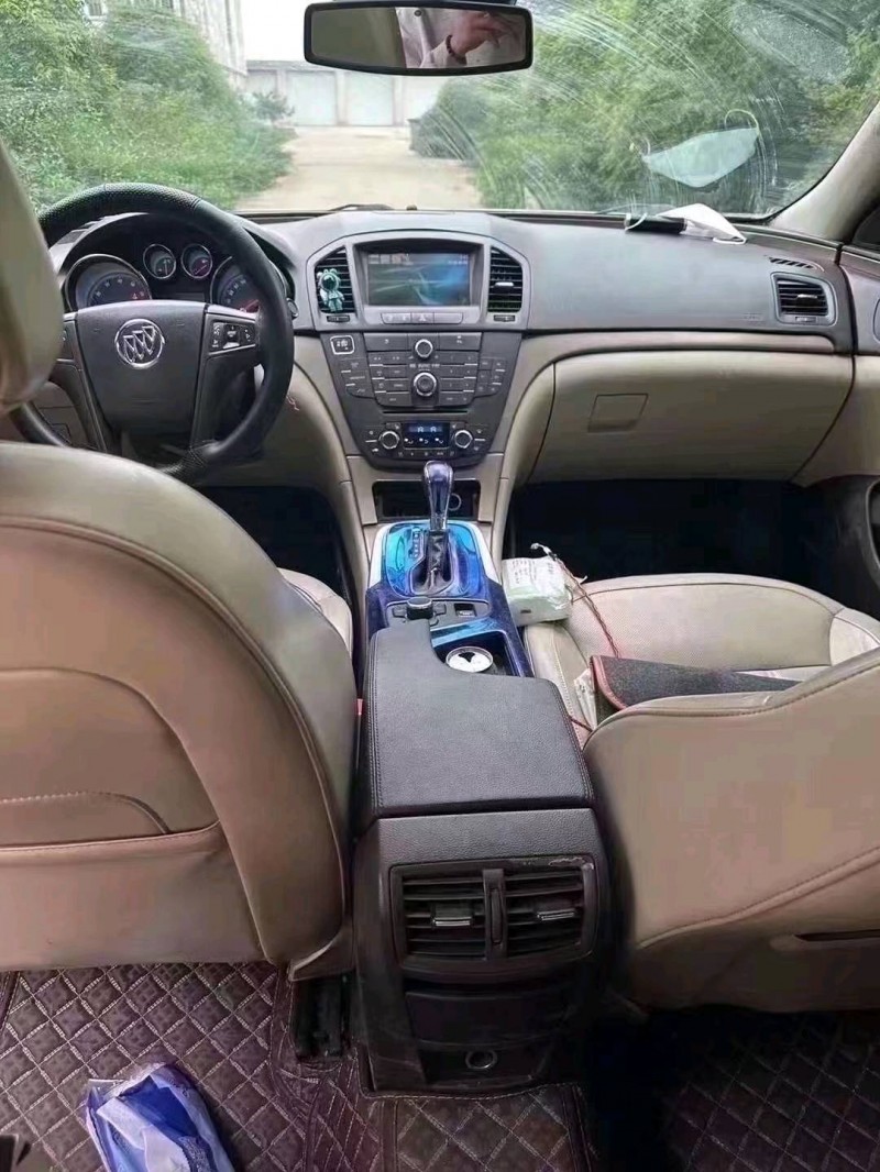 潍坊10年别克君威5