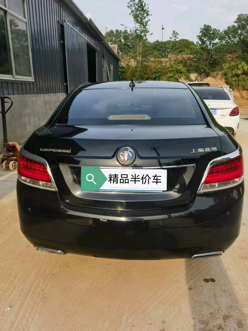 枣庄12年别克君越6