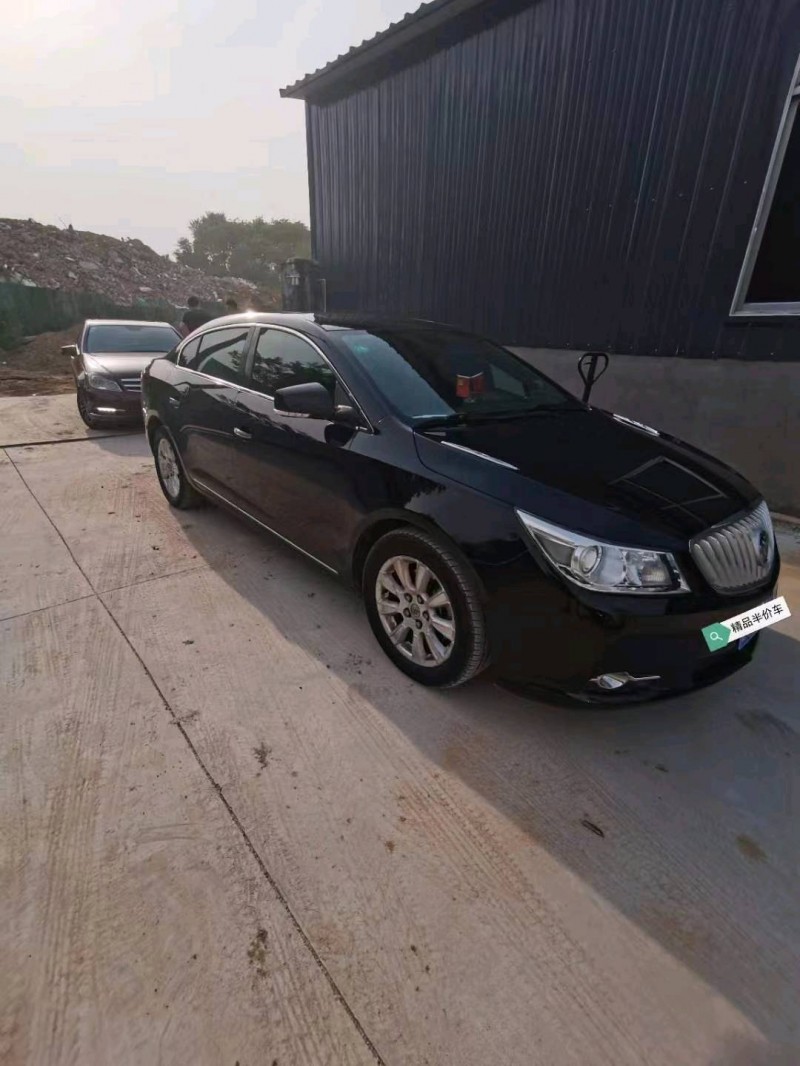 枣庄12年别克君越8