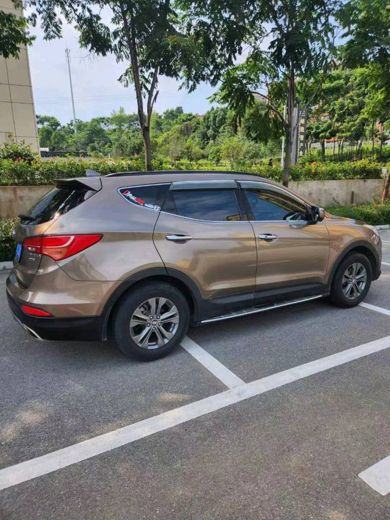 宜昌13年现代新胜达9