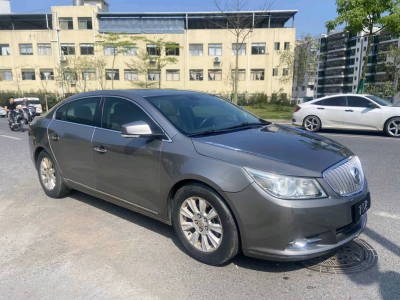 广州10年别克君越4