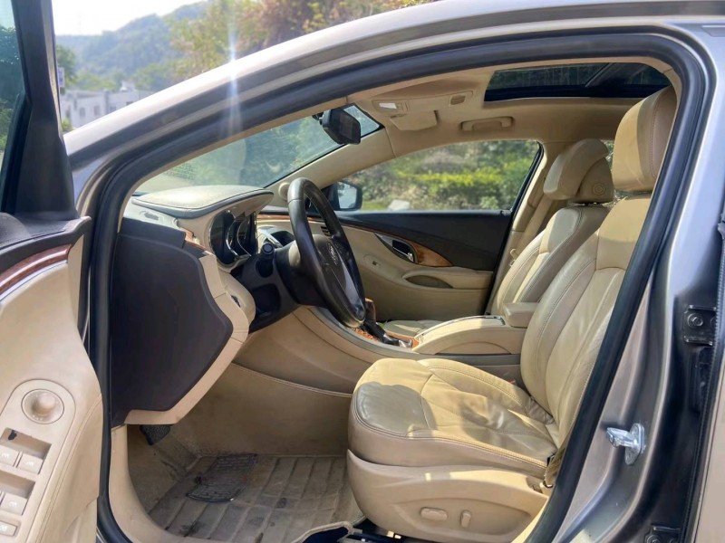 广州10年别克君越7