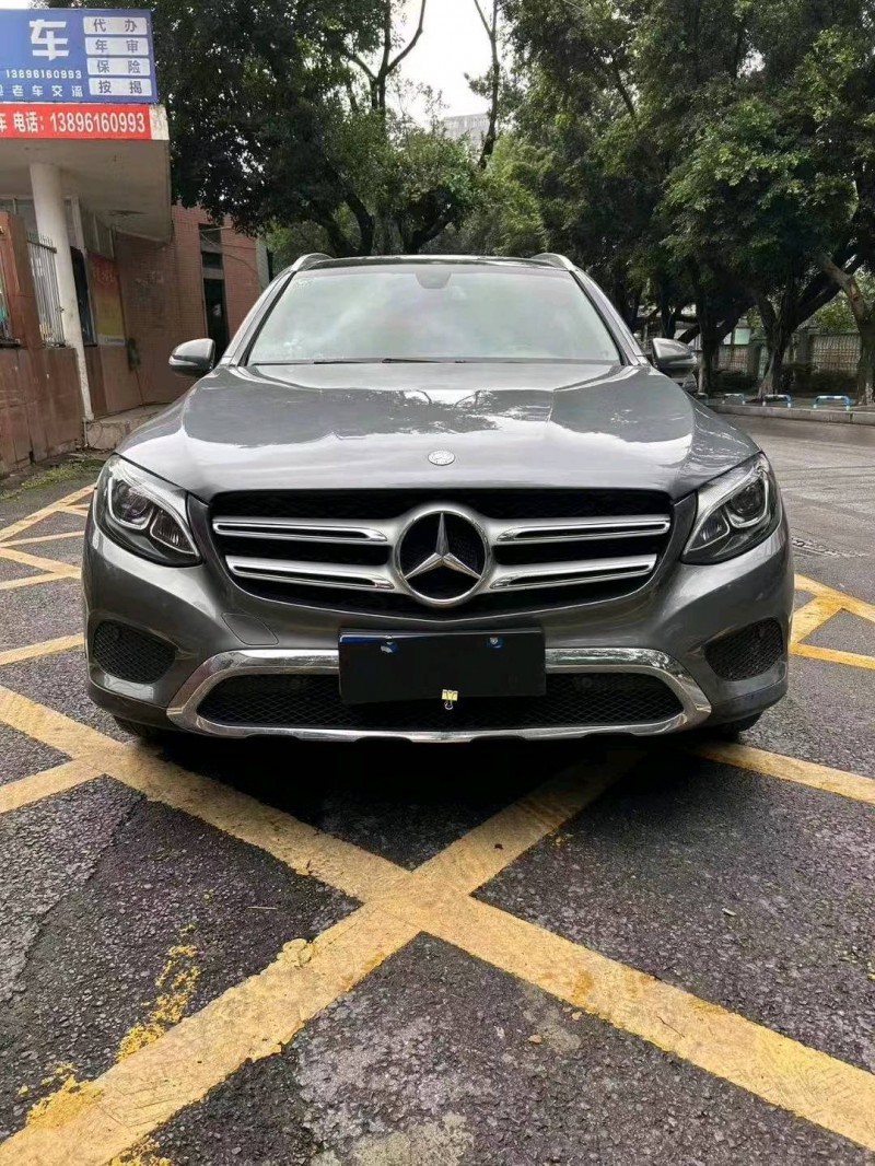 重庆16年奔驰GLC1
