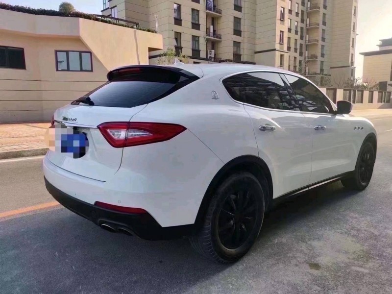 东营18年玛莎拉蒂Levante7