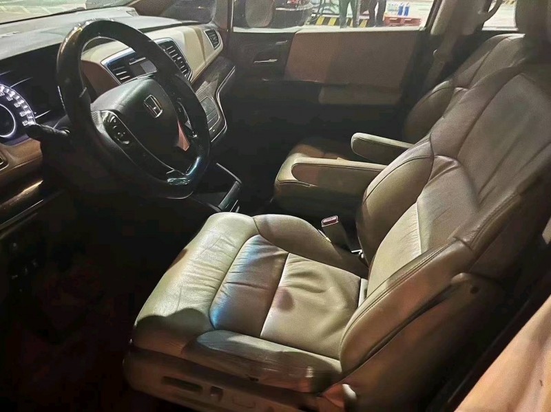 济南16年本田奥德赛8