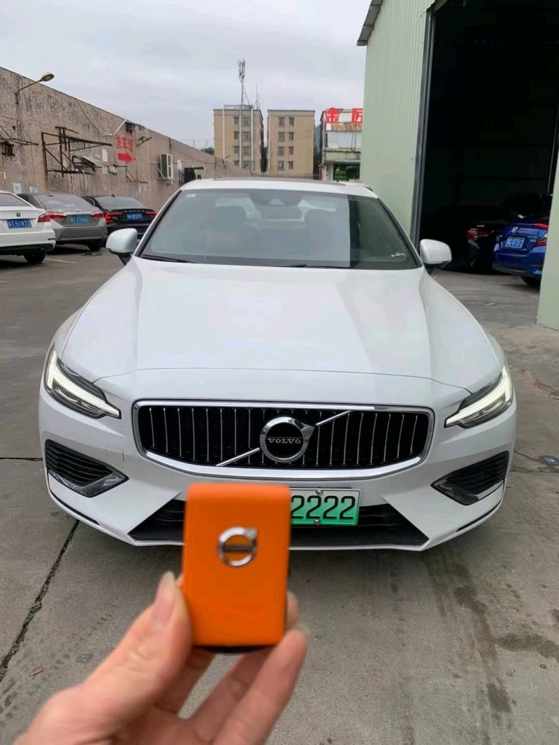 中山21年沃尔沃S60L1