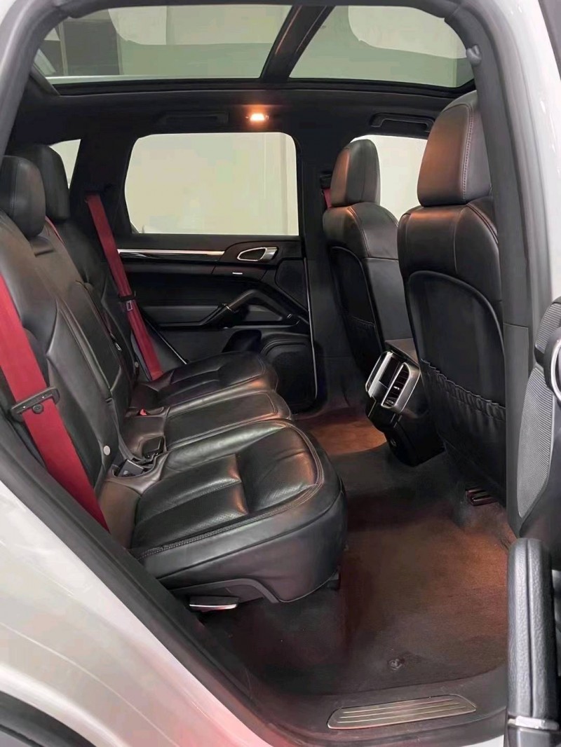 廊坊18年保时捷卡宴5