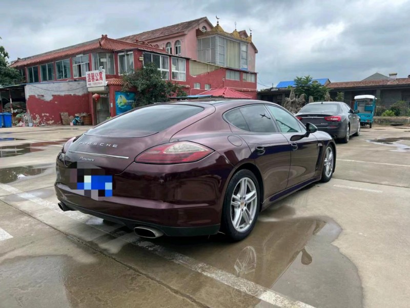 济南12年保时捷帕拉梅拉4