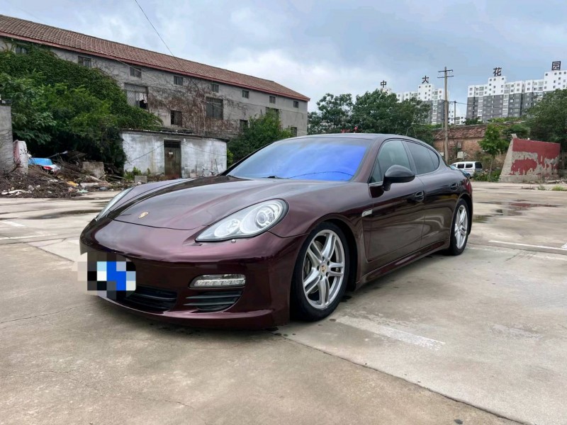 济南12年保时捷帕拉梅拉5