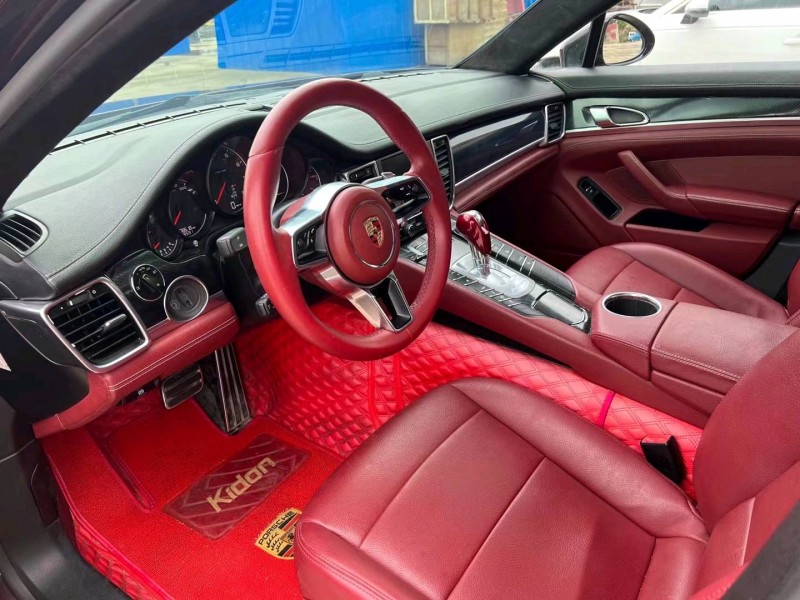 济南12年保时捷帕拉梅拉8