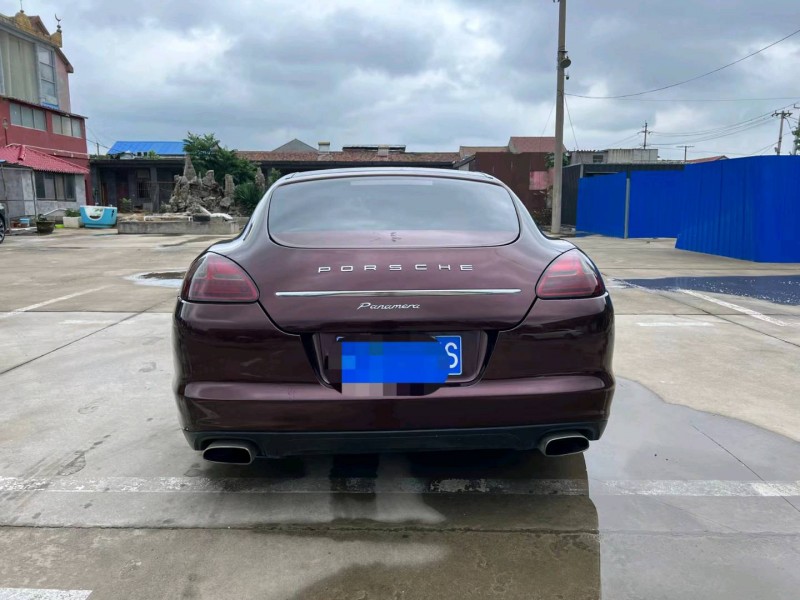 济南12年保时捷帕拉梅拉9