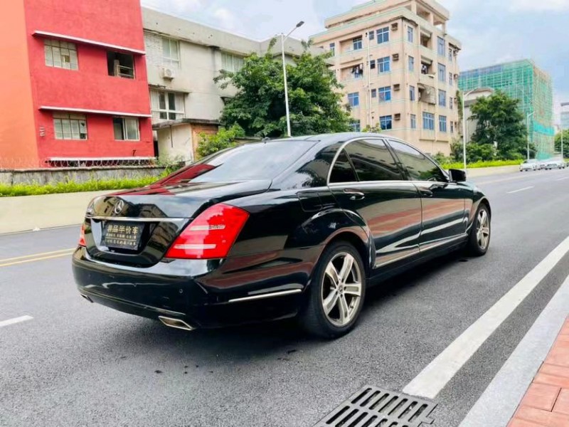 东莞10年奔驰S8